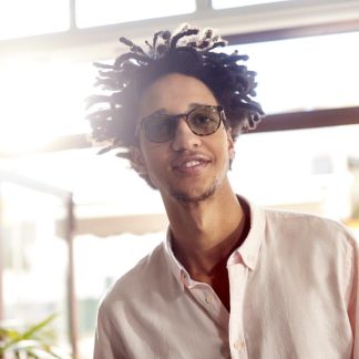 soczewki fotochromatyczne okulary korekcyjne fotochromy światłoczułe ochrona uv okulary bezbarwne i przeciwsłoneczne fotochromowe